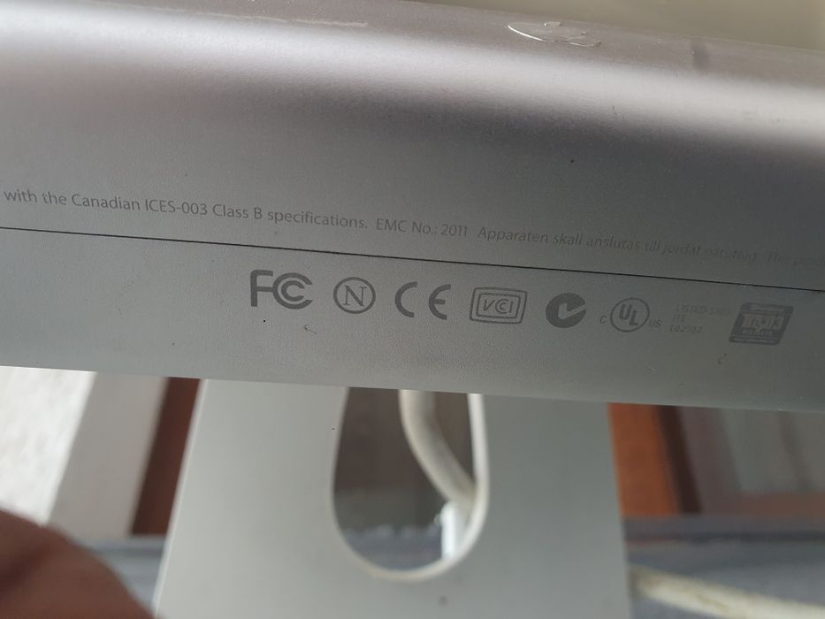 Apple Cinema HD Display 30"

Vând Apple Cinema HD Display 30" - un mon