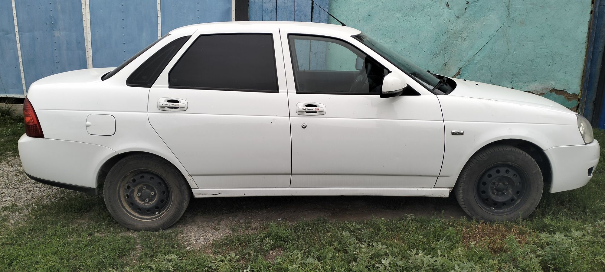 Продам Приора Люкс