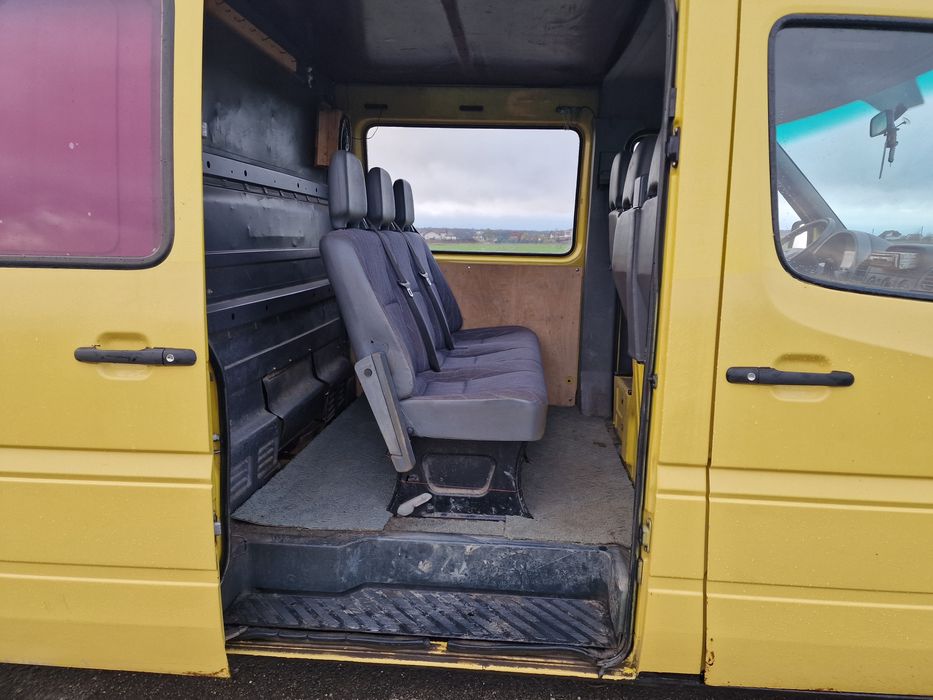 Mercedes Sprinter 316 Mixt Utilitara cu 6 locuri 2.7 - 156 CP
