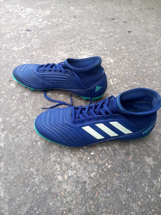 Бутонки Adidas predator