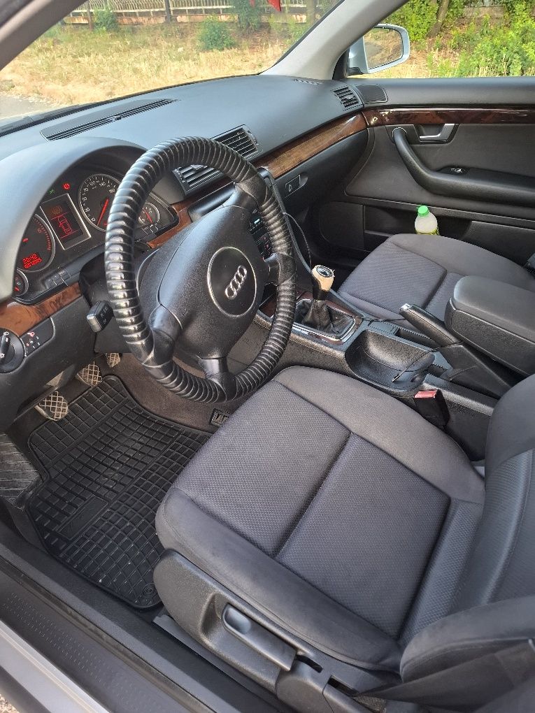 AUDI A4 1.9 TDI 131