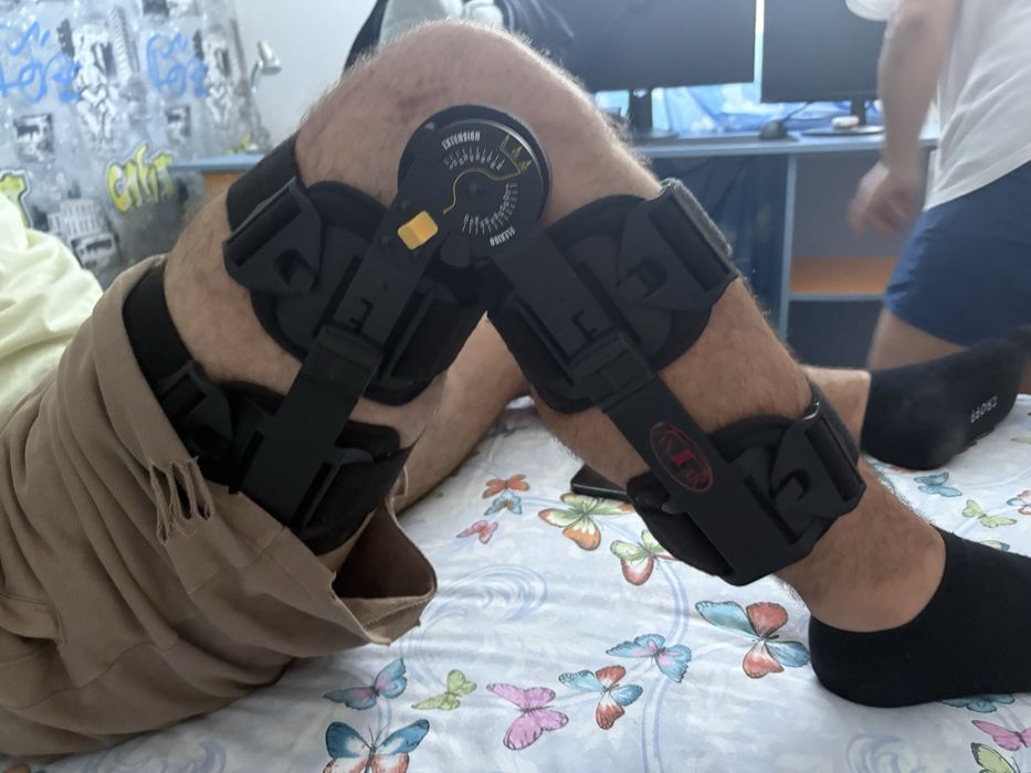 Orteza medicinala pentru genunchi