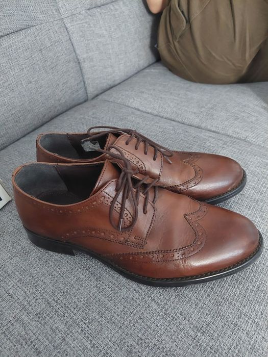 Pantofi din piele eleganți Benvenutti