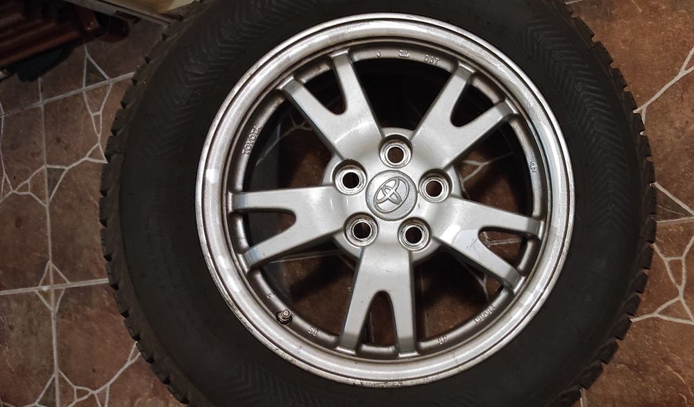 Алуминиеви джанти 15 със зимни гуми  за Toyota Prius,Celica 195/65 R15