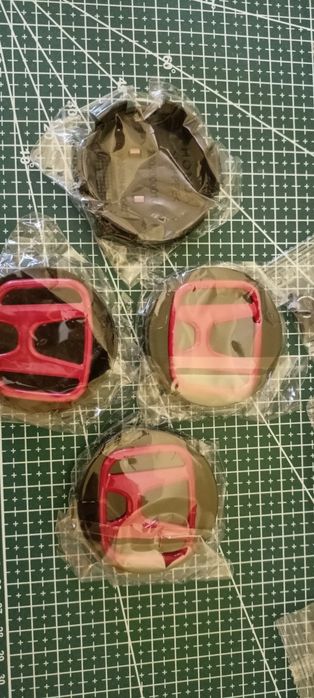 Продавам капачки за джанти за Хонда - 58мм диаметър !