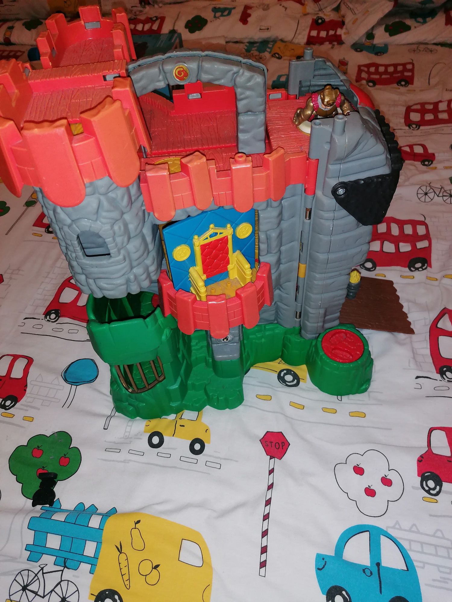 Castel Fisher price dimensiuni mari