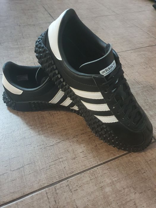 Adidasi Adidas Country Kamanda noi 42