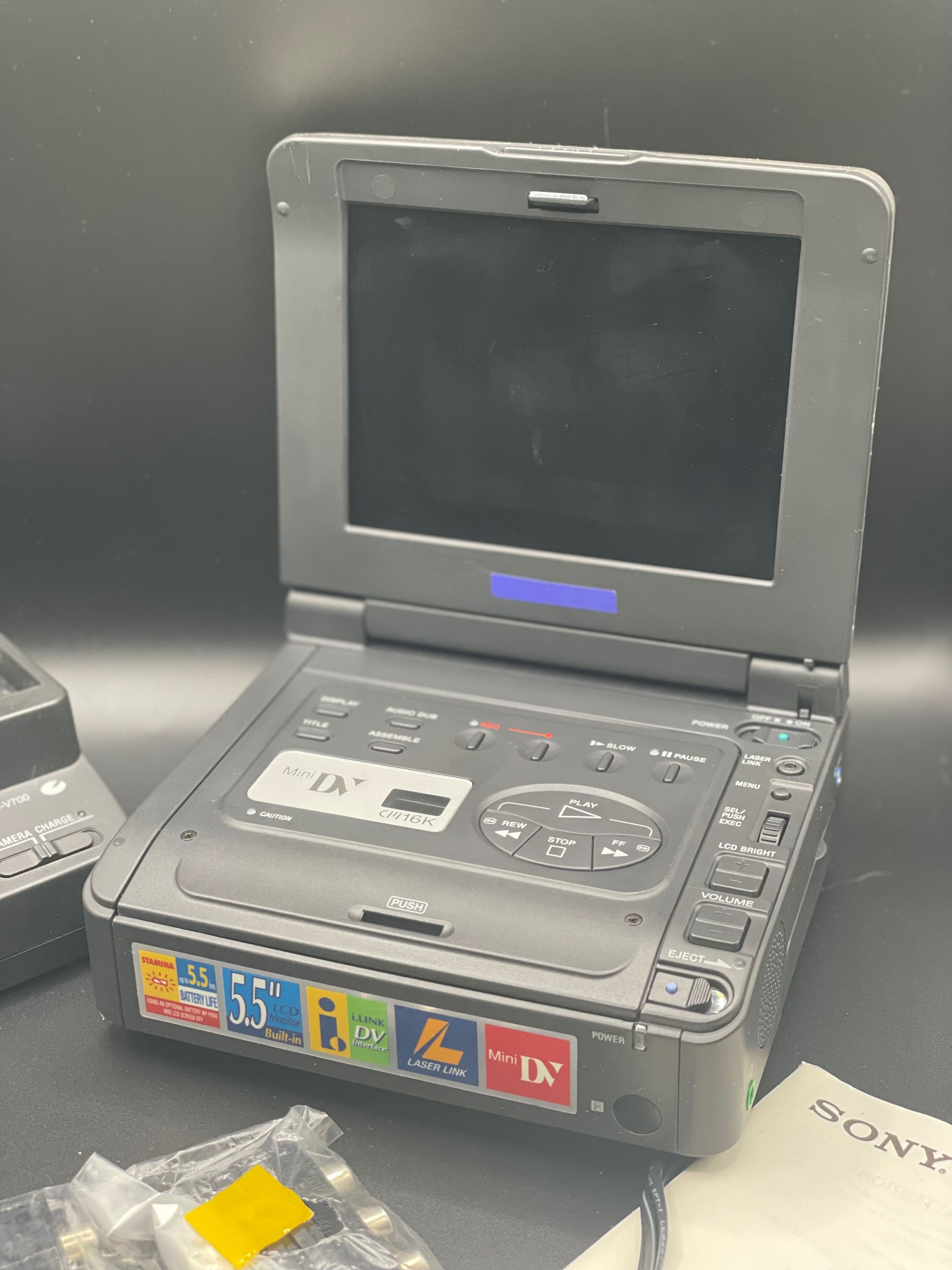 Sony GV-D900E Portable Digital MiniDV Walkman Tape Player Editor