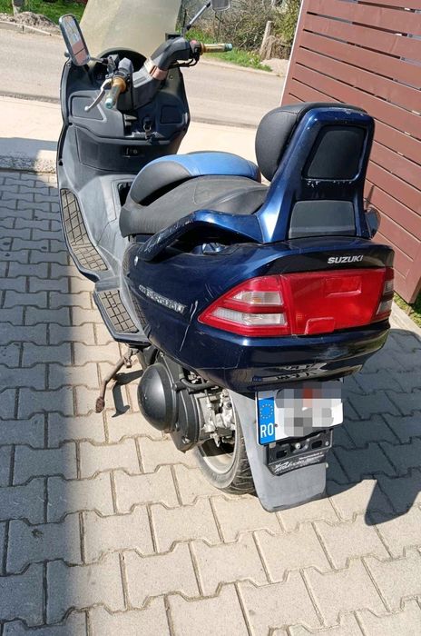 Suzuki burgman 400