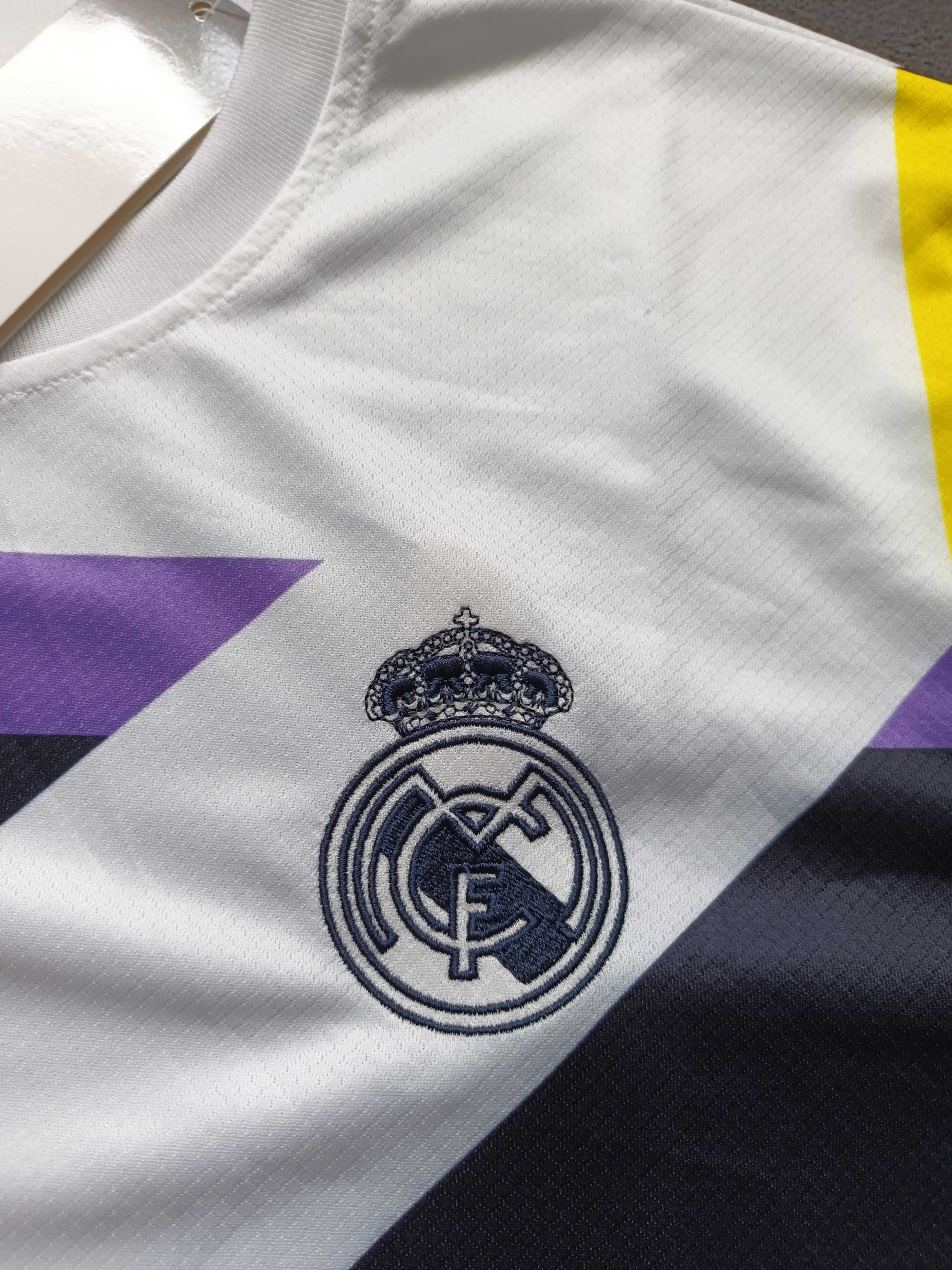 Футболен тренировъчен екип на Real Madrid от Adidas