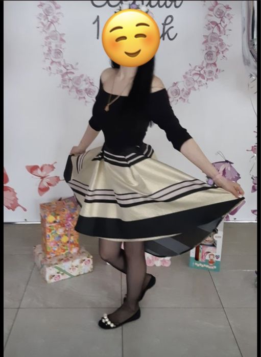 Продам платье s/m