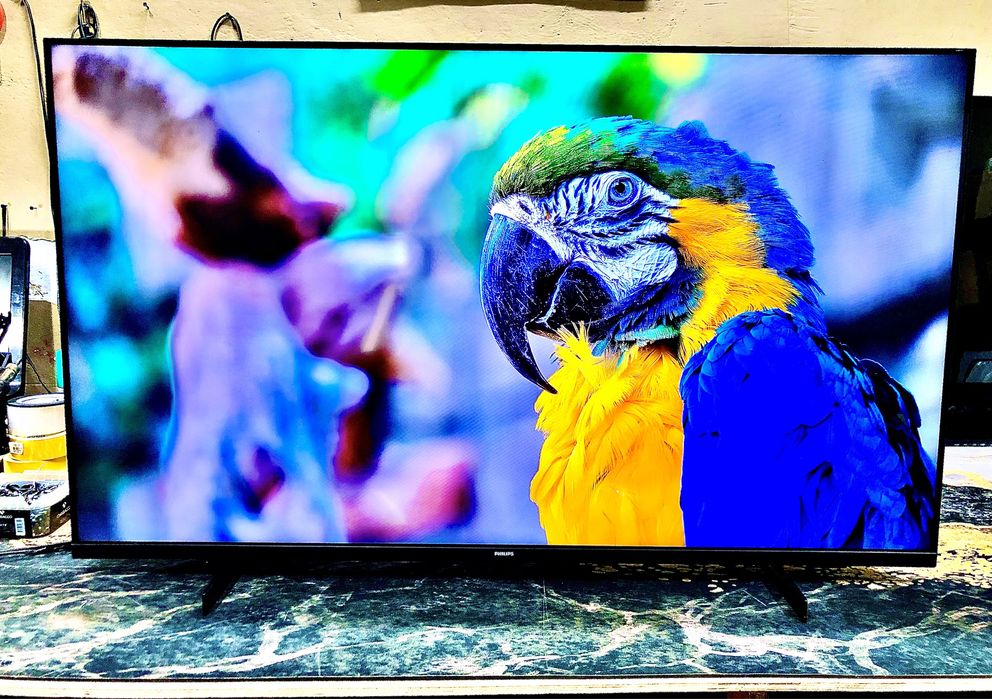 Продам Большой Смарт Телевизор Филипс