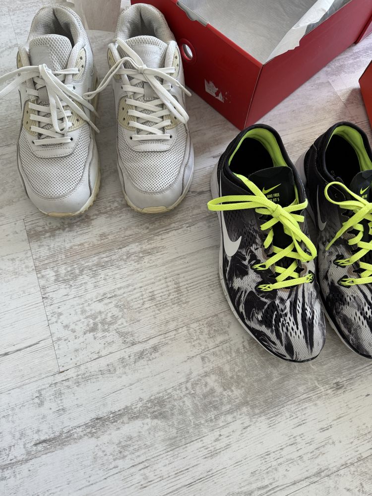 Два чифта дамски маратонки Nike номер 40