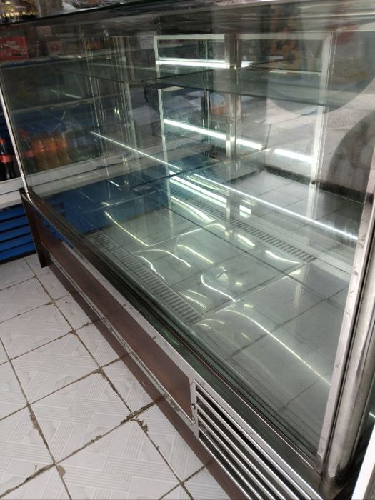 Turkiya vitrina haladilnik