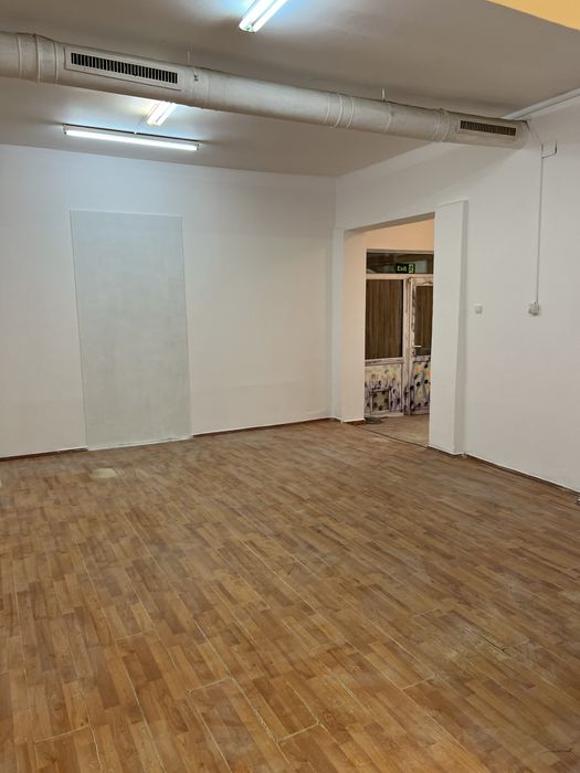 Inchiziriez spatiu comercial in PECIU NOU