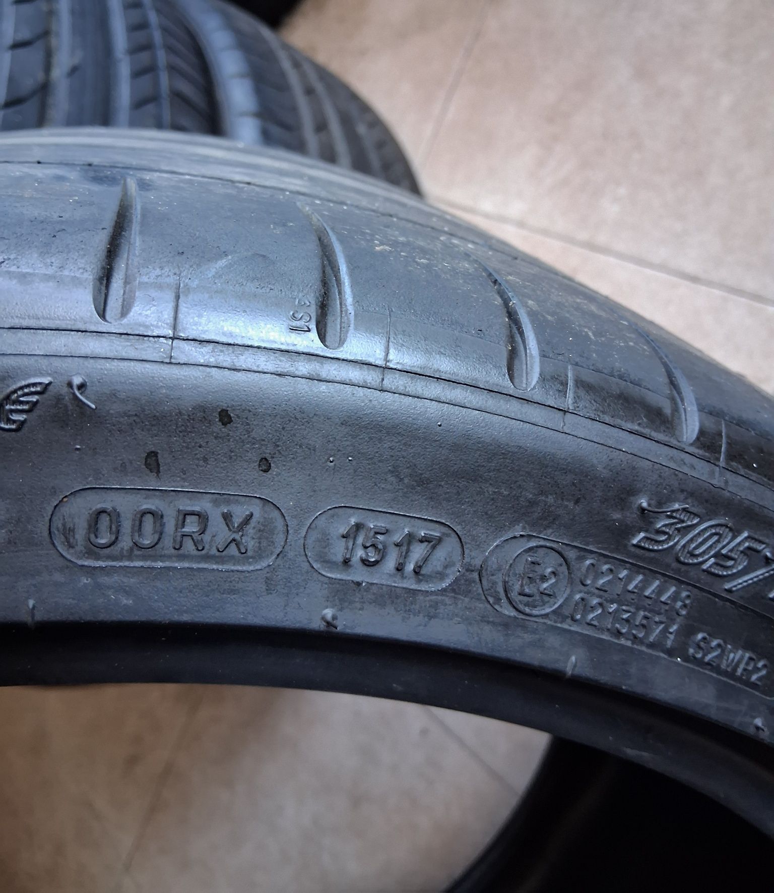 2-Броя  летни гуми  Michelin PILOT SUPER SPORT 305/30/R20