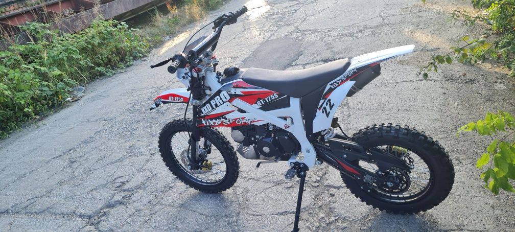 Cross 125cc cu pornire la buton cutie de viteză manuală cu livrare