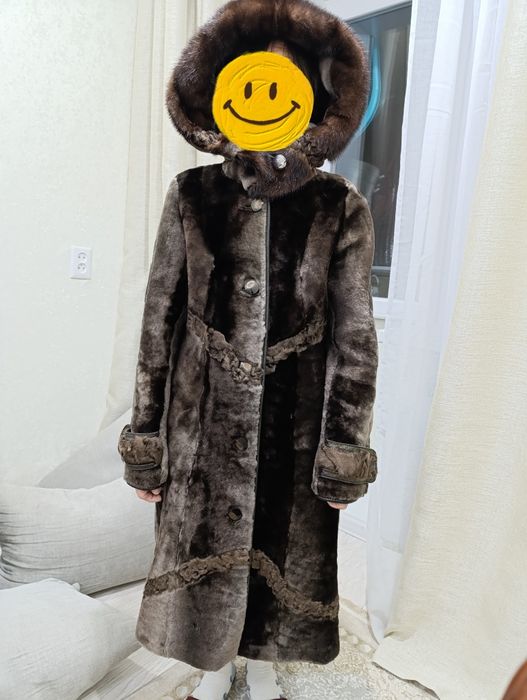 Отдам шубу мутон даром 42 размер