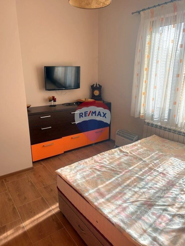 Обзаведена къща под наем в с. Водица, обл. Варна, Т3571