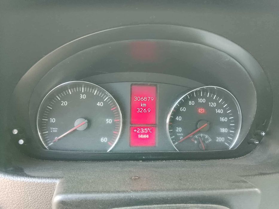 Продава се товарен бус Vw Crafter