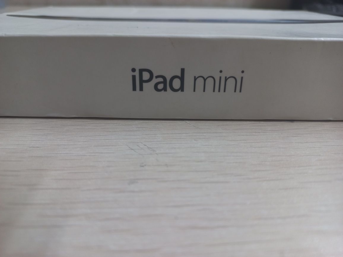 Продам iPad mini