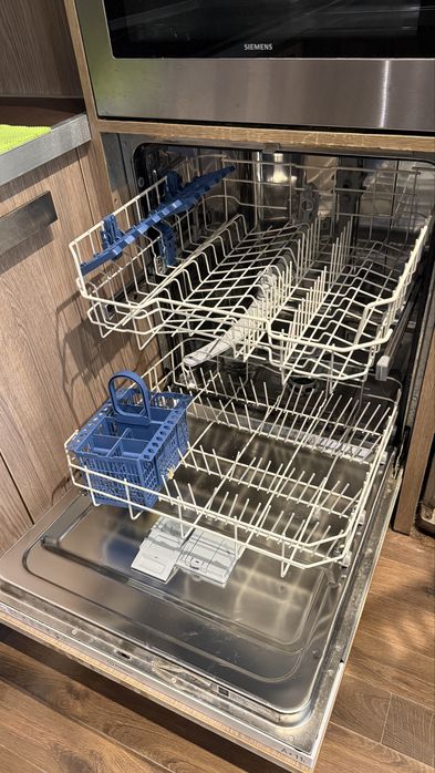 Съдомиялна за вграждане Indesit DIF16B1A A+11L