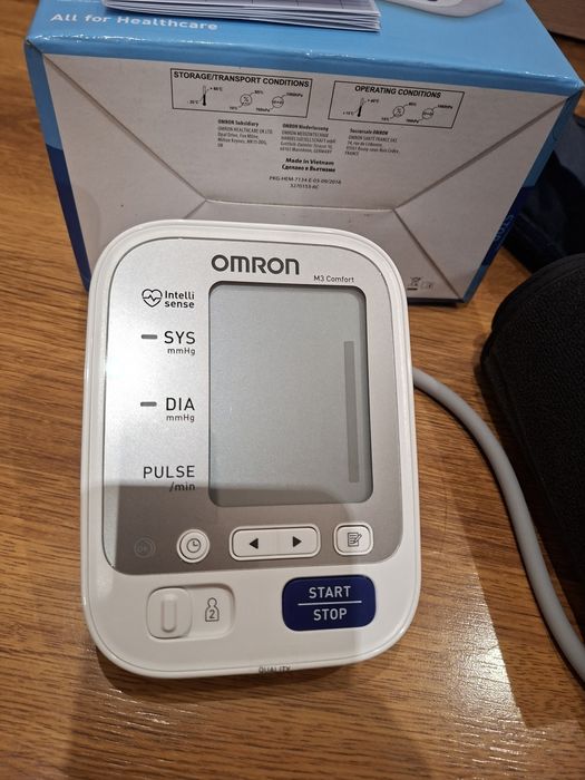 Апарат за кръвно Омрон М3