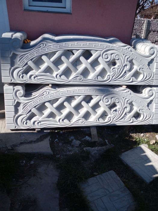 Plăci gard din beton