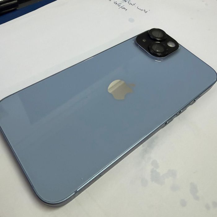 iPhone 14  în stare bună de funcționare