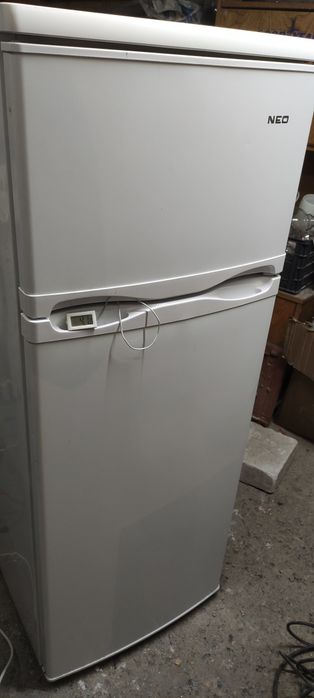 хладилник с фризер Neo bcg 260