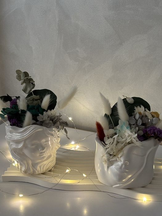 Кашпо из гипса с сухоцветами