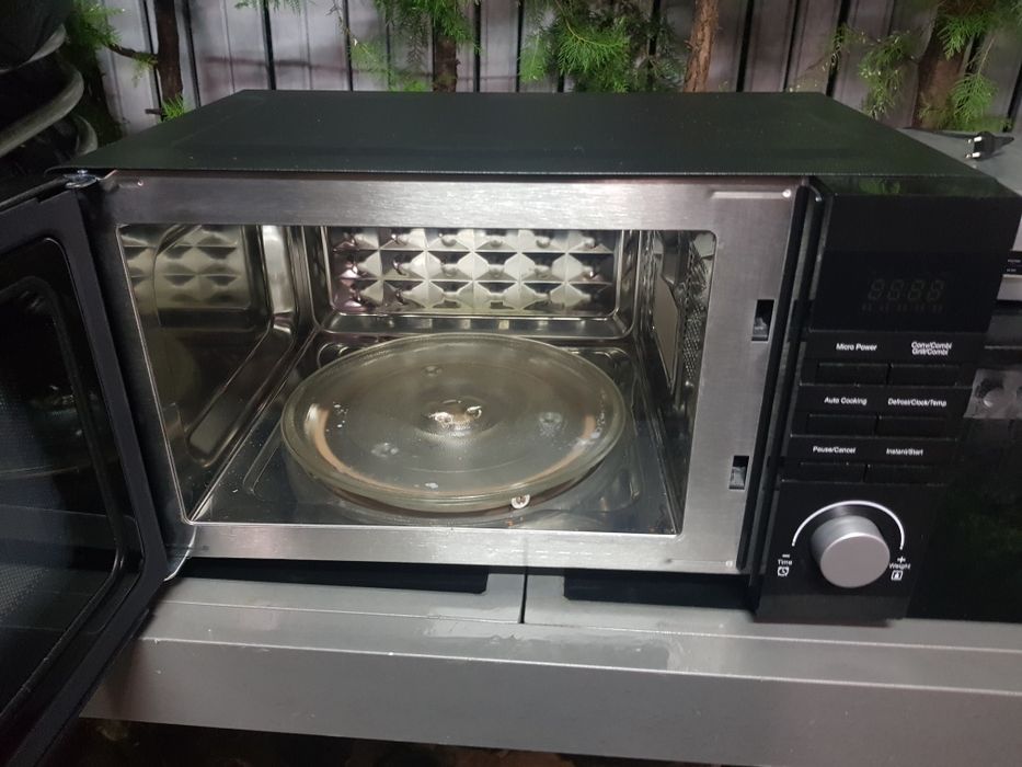 Vand cuptor cu microunde marca Coop