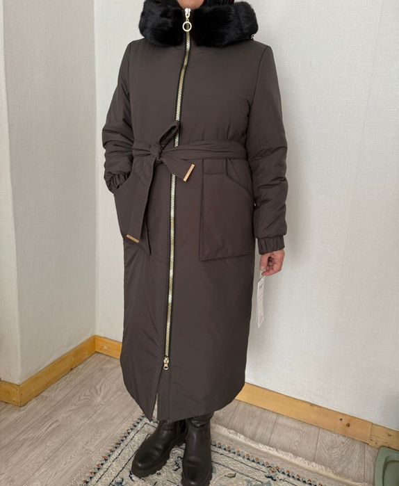 Продам куртку новую