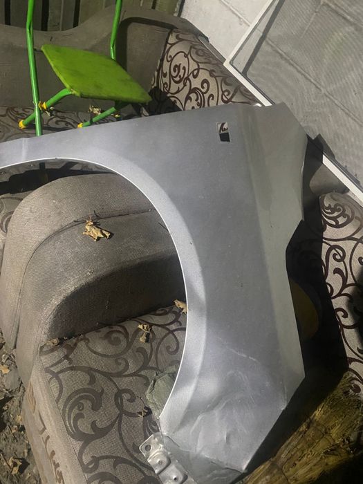 Продам правое крыло кобальта