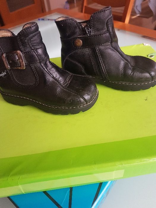 Детски боти PRIMIGI (ЕСТЕСТВЕНА КОЖА),номер 23. Като НОВИ!
