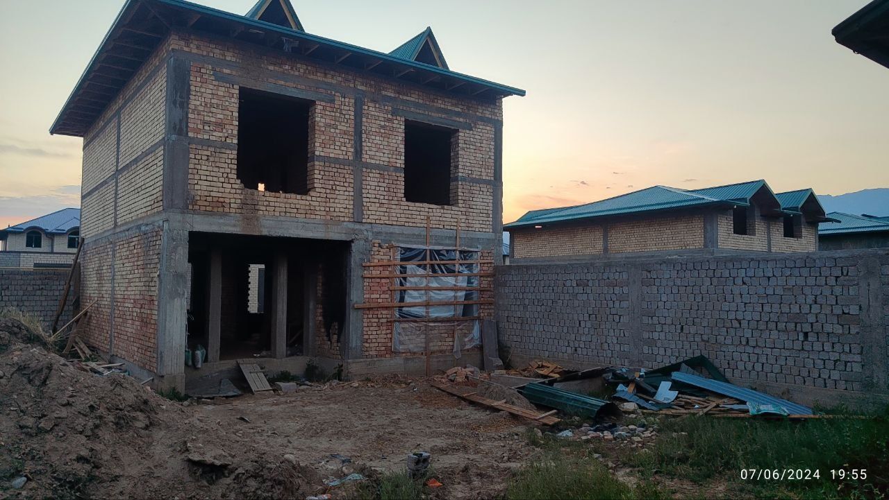 Dacha Gazalkent   srochni sotladi