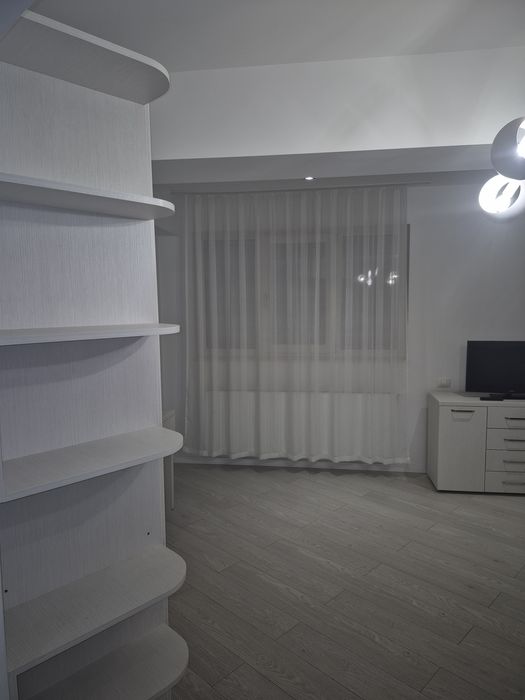 2 camere de inchiriat