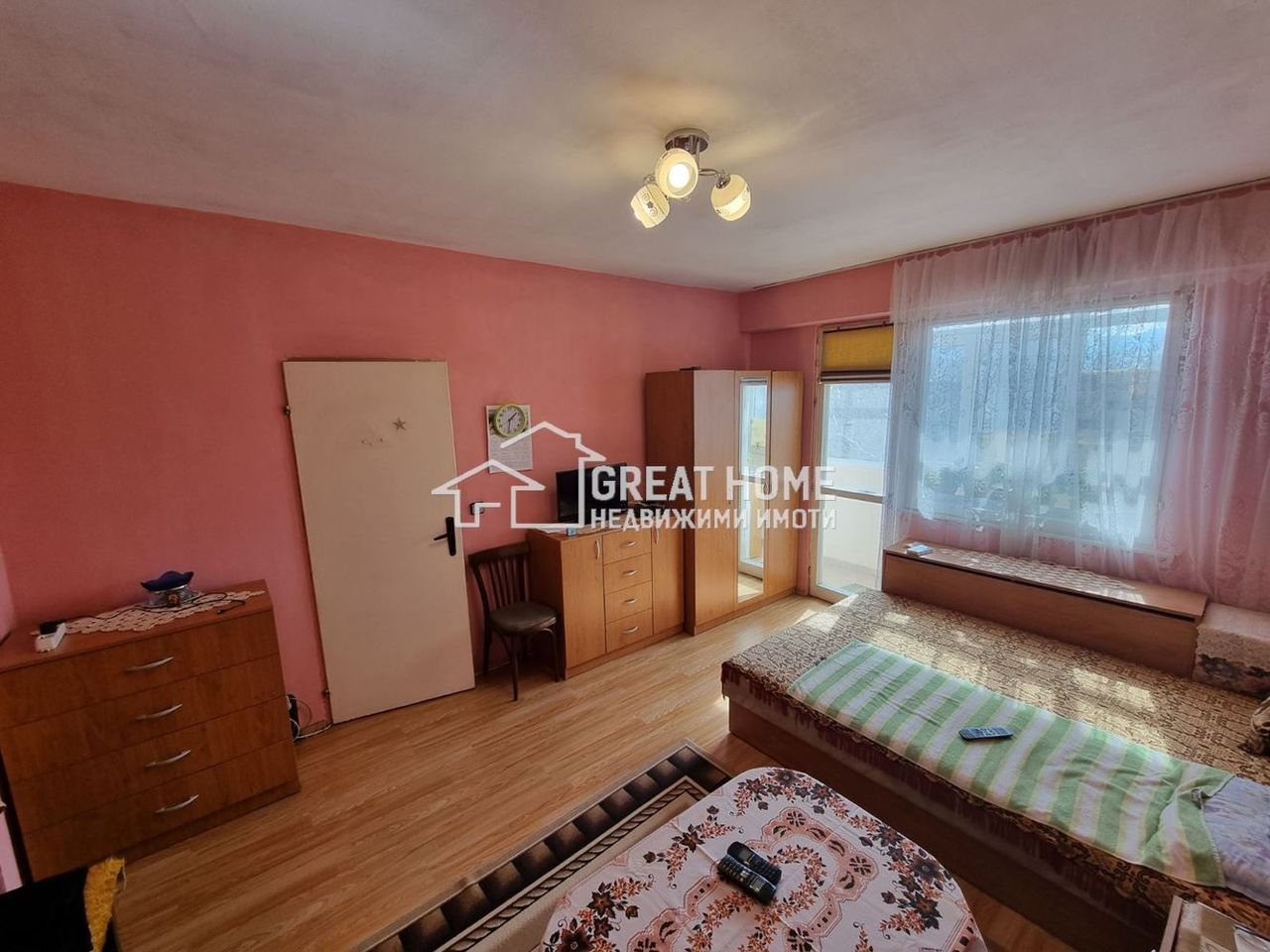 Продава се Тристаен апартамент в Търговище, Вароша - 70 кв.м за 1079 €/кв.м - Снимка #3
