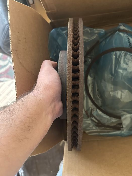 Toyota Camry 2021 година Дискове наклади Амортисьори