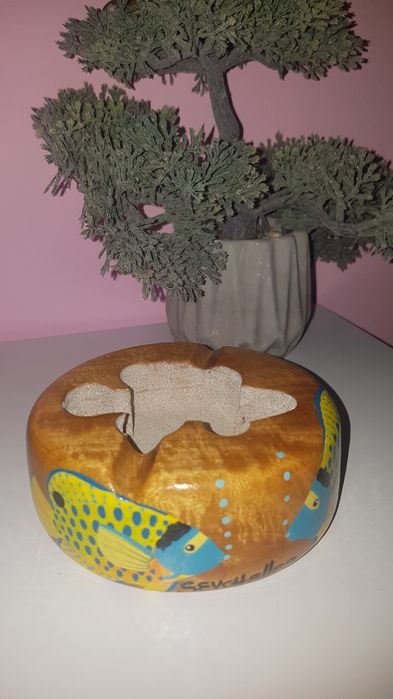 Уникален пепелник дърворезба