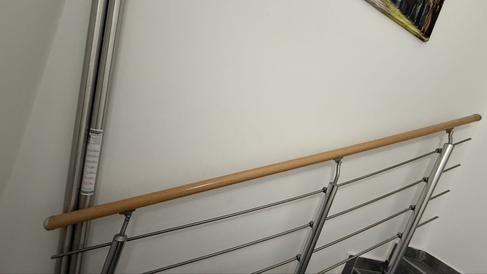 Mana curenta lemn fag pentru scara interioara cu prinderi perete etc