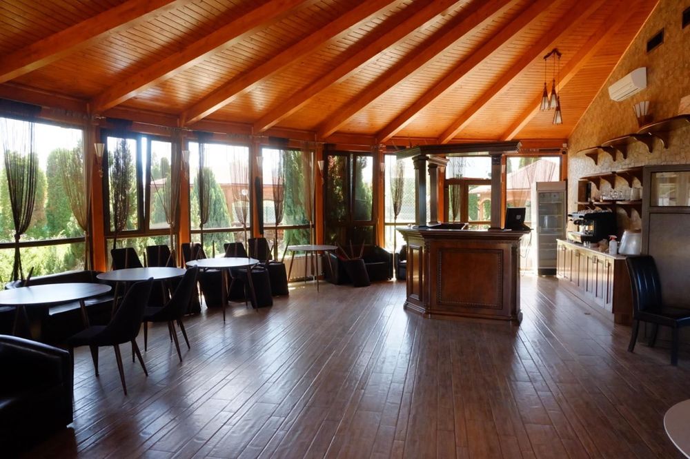 De vânzare - Spațiu comercial