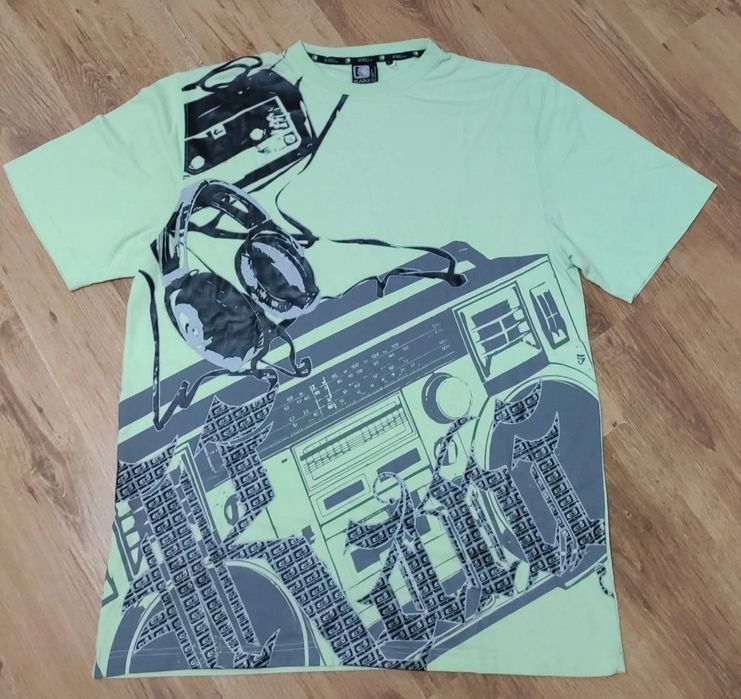 Tricou Karl Kani mărimea L oversize