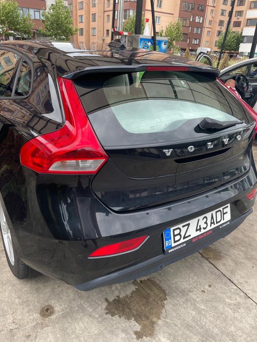 Volvo V40 D2 2013