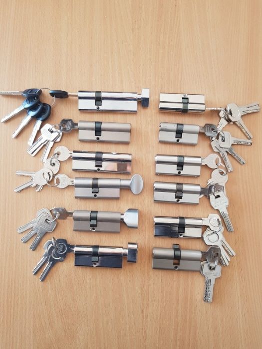 Accesorii usi metalice/termopan (feronerie-broasca-butuc-shield etc.)