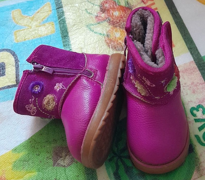 Детские обувь 2000 тг