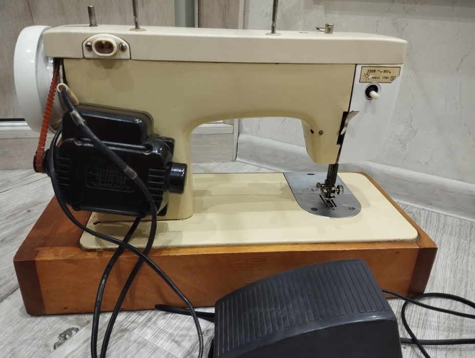 Швейная машина чайка