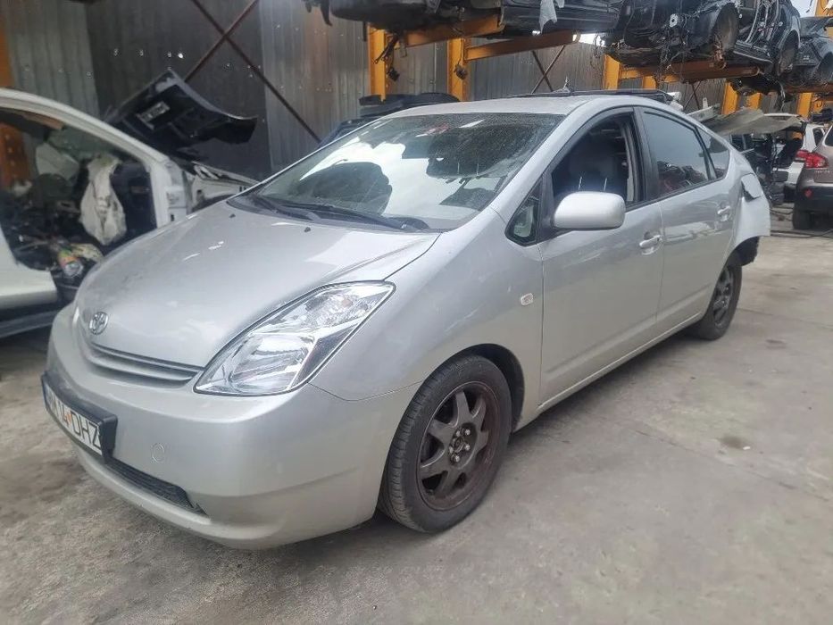 Dezmembrez Toyota Prius , an 2005, motor 1.5 hybrid, 57 kw, 1nz-fxe, cutie de viteze automata