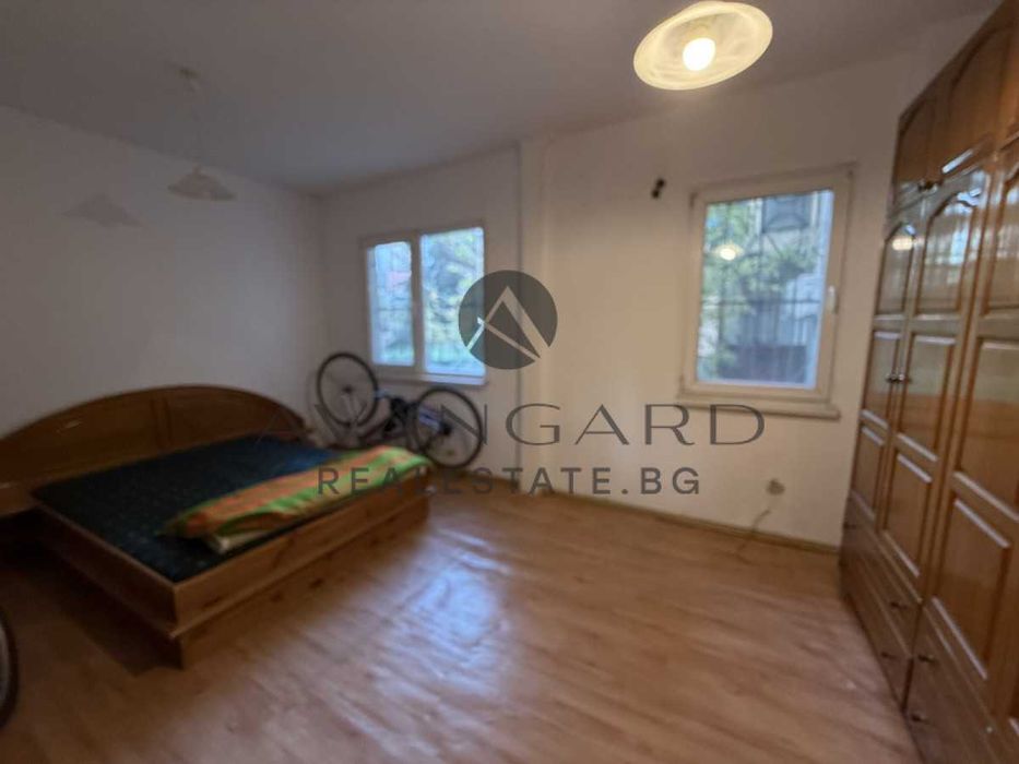 Продава се Тристаен апартамент в Пловдив, Тракия - 68 кв.м за 1912 €/кв.м - Снимка #2