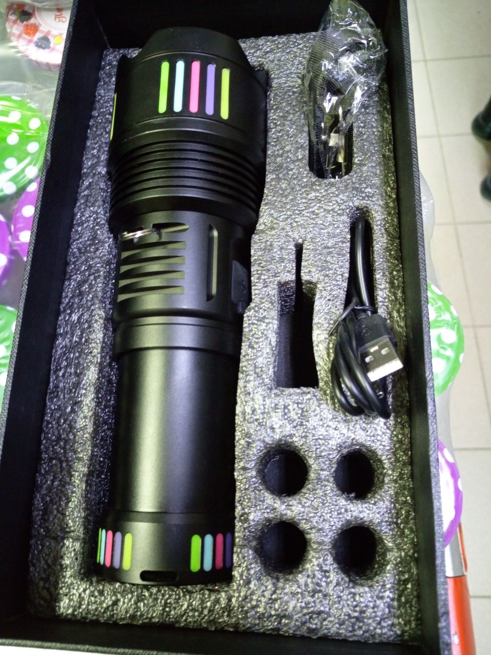 Lanterna puternica cu led laser de vanzare